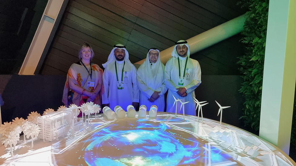 من زيارة Steps Energy إلى COP28، كما نشر موقع الشركة في ديسمبر 2023؛ ليست صورة موقع حفر أو محطة.